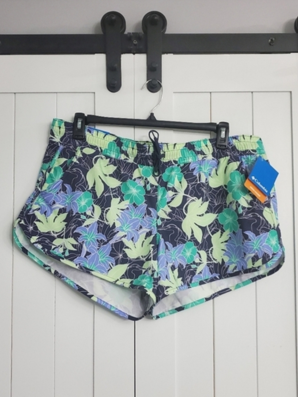 Columbia Bogota Bay Stretch Printed Shorts. NEW!